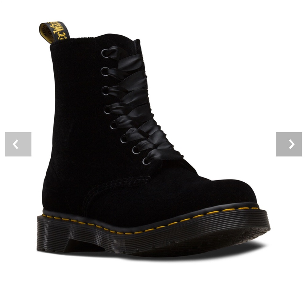 Dr Marten Velvet Style